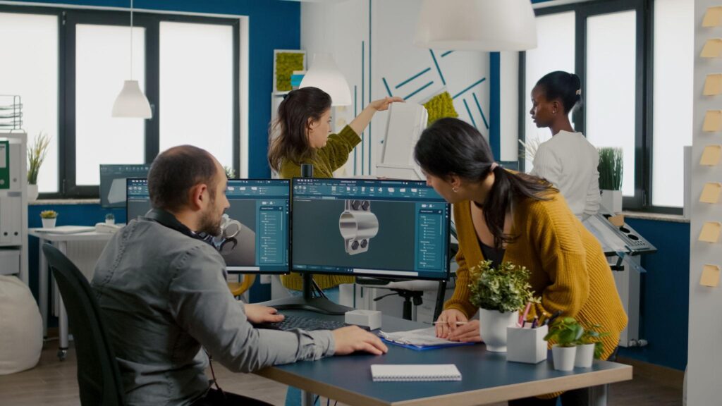 4 engineers working together